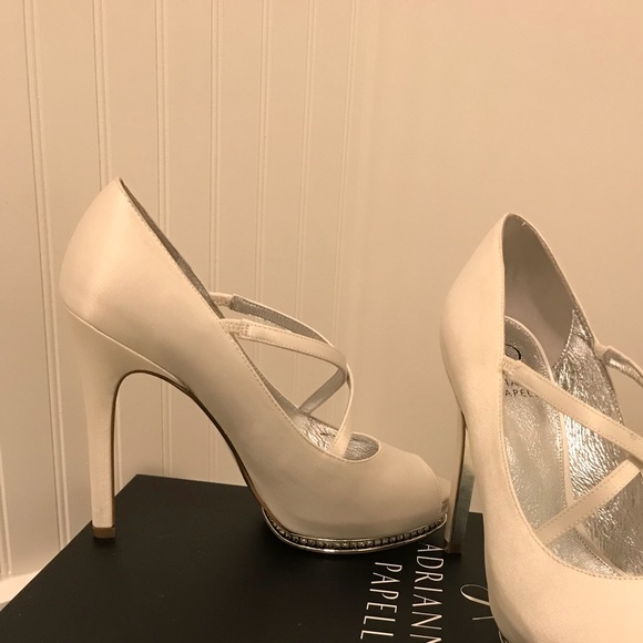 Adrianna PAPELL - Picture 2 of 8